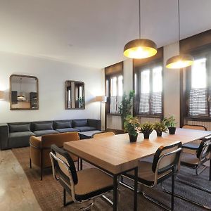 Appartement met Drie Slaapkamers op de Bovenste Verdiepingen